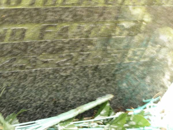 Lorraine Eleanor SCHNITZERLING,  | 27-?-43 - 27-5-94;  | Mooloolah cemetery, City of Caloundra  | [REDO]  |   |   | 