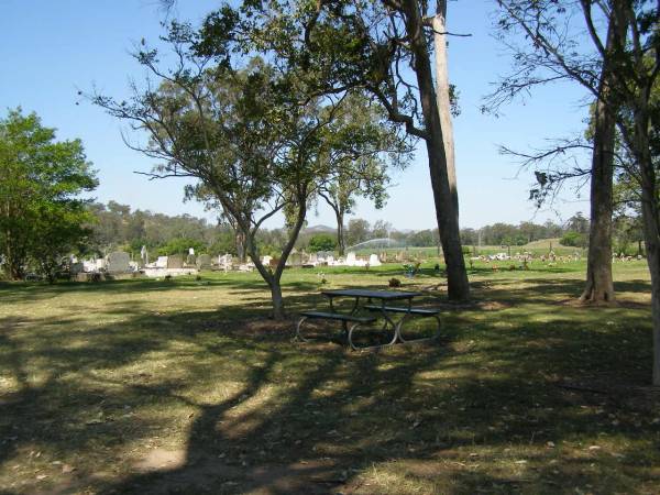 Moore-Linville general cemetery, Esk Shire  | 