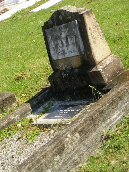 Valentine WEBB,  | died 16 Sept 1940 aged 43 years;  | Doris WEBB,  | 26 Mar 1903 - 26 June 1998,  | wife of Val;  | Moore-Linville general cemetery, Esk Shire  | 