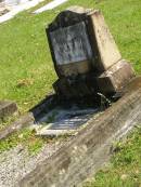 
Valentine WEBB,
died 16 Sept 1940 aged 43 years;
Doris WEBB,
26 Mar 1903 - 26 June 1998,
wife of Val;
Moore-Linville general cemetery, Esk Shire
