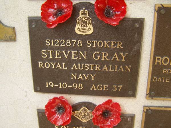 Steven GRAY, 19-10-1998, aged 37  | War Memorial, Elsie Laver Park, Mudgeeraba  | 