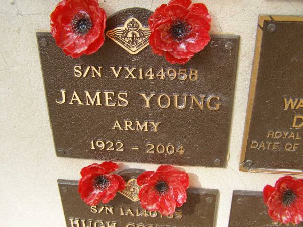 James YOUNG; 1922 - 2004  | War Memorial, Elsie Laver Park, Mudgeeraba  | 