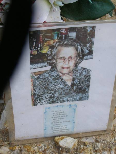 Beth Evelyn DICK;  | Mudgeeraba cemetery, City of Gold Coast  | 