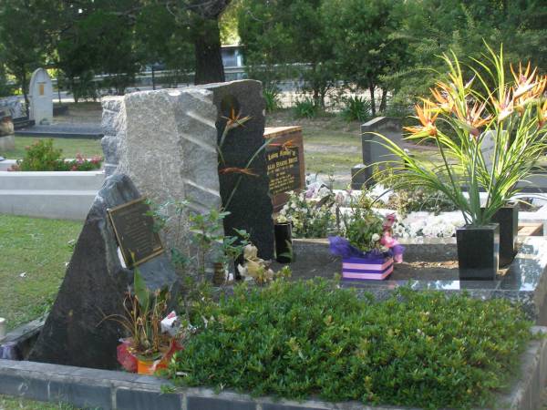 Paul Juan CARSON,  | born 12-12-1951,  | died 28-3-1998,  | husband of Rosemary,  | dad of Shayne, Ryan & Tara, Jamie & Alana;  | Mudgeeraba cemetery, City of Gold Coast  | 