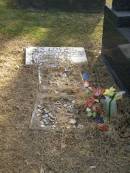 
Kelly?,
mother;
Mudgeeraba cemetery, City of Gold Coast
