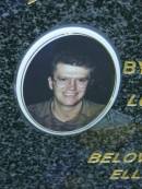 Malcolm CAMPBELL,
3-6-58 - 2-5-99,
husband of Beth,
dad of Peta & Laura,
son & brother of Ellen, Allen & Alison;
Mudgeeraba cemetery, City of Gold Coast