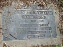 
Kenneth William ANDERSON,
1911 - 1965,
wife Daisy, children Bev, Bill & Betty;
Mundoolun Anglican cemetery, Beaudesert Shire
