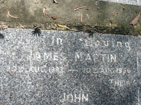 James MARTIN,  | 30 Aug 1883 - 10 Aug 1956;  | Ellen MARTIN,  | 29 Oct 1887 - 12 Sept 1928;  | children;  | John,  | 27 Dec 1912 - 4 Jan 1913;  | Fraser,  | 11 Feb 1916 - 19 April 1951;  | Mundoolun Anglican cemetery, Beaudesert Shire  | 