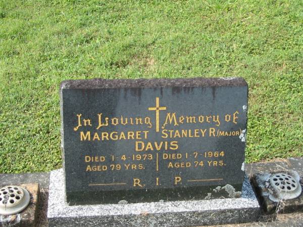 Margaret DAVIS,  | died 1-4-1973 aged 79 years;  | Stanley R. DAVIS,  | died 1-7-1964 aged 74 years;  | Ronald Edward DAVIS,  | 3-6-1931 - 26-9-1995;  | Murwillumbah Catholic Cemetery, New South Wales  | 