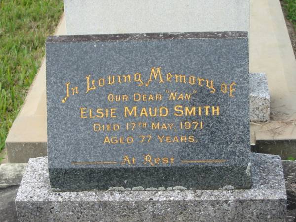 Elsie Maud SMITH,  | nan,  | died 17 May 1971 aged 77 years;  | Murwillumbah Catholic Cemetery, New South Wales  | 