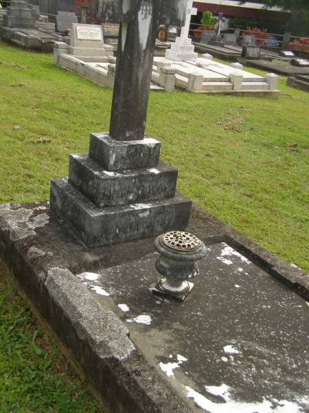 Patrick MOONEY,  | died 1 Oct 1933 aged 42 years;  | Murwillumbah Catholic Cemetery, New South Wales  | 