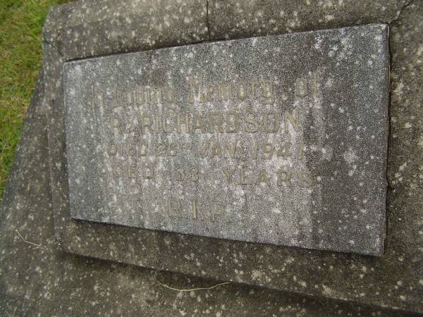 R. RICHARDSON,  | died 26 Jan 1941 aged 33 years;  | Murwillumbah Catholic Cemetery, New South Wales  | 