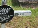 Stanley Robert KENT,
husband of Pam,
father of David, Donna, Daniel & Barbara,
23-12-41 - 1-9-69;
Murwillumbah Catholic Cemetery, New South Wales