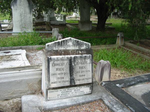 Nundah / German Station Cemetery:  | Ernest O. Riek, George E.J. Riek  | 