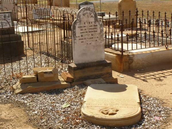 Gertrude Mathea FIELD,  | Cemetery,  | Nyngan, New South Wales  | 