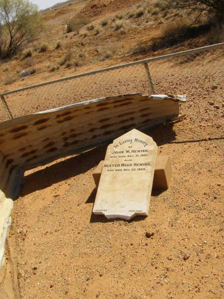 John W. HEWISH & Hester Maud HEWISH,  | Pioneer Cemetery,  | Oodnadatta,  | South Australia  | 