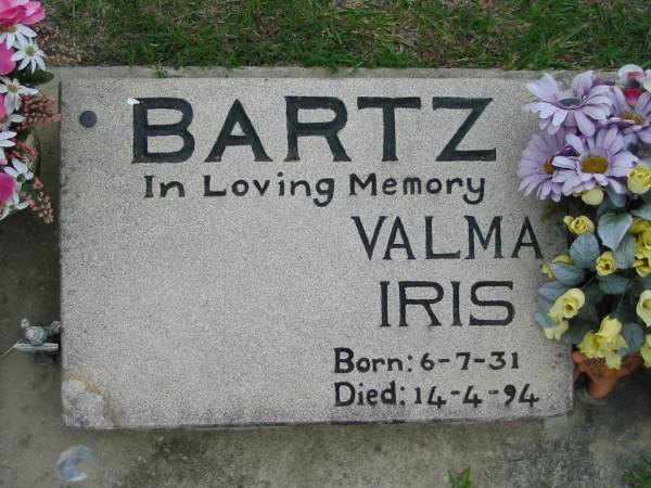 Valma Iris BARTZ, born 6-7-31 died 14-4-94;  | Parkhouse Cemetery, Beaudesert  | 