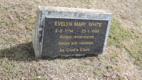 Evelyn Mary WHITE  | b: 2 Aug 1884  | d: 23 Jan 1990  |   | Peak Downs Memorial Cemetery / Capella Cemetery  | 