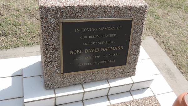 Noel David NAUMANN  | d: 24 Jan 1998 aged 73  |   | Peak Downs Memorial Cemetery / Capella Cemetery  | 