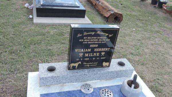 William Herbert MILNE (Herb)  | b: 13 Feb 1925  | d: 21 Nov 2007  |   | Peak Downs Memorial Cemetery / Capella Cemetery  | 