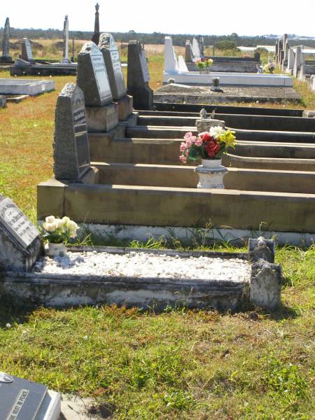 Pimpama Island cemetery, Gold Coast  | 