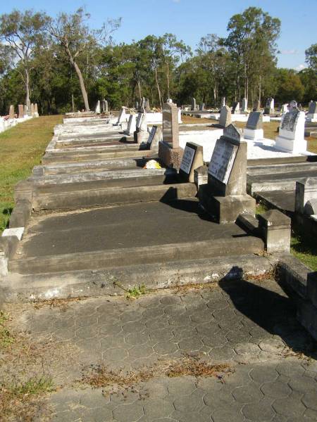 Pimpama Island cemetery, Gold Coast  | 