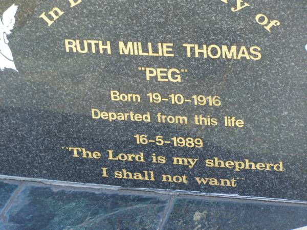 Ruth Millie (Peg) THOMAS,  | born 19-10-1916,  | died 16-5-1989;  | Pimpama Island cemetery, Gold Coast  | 