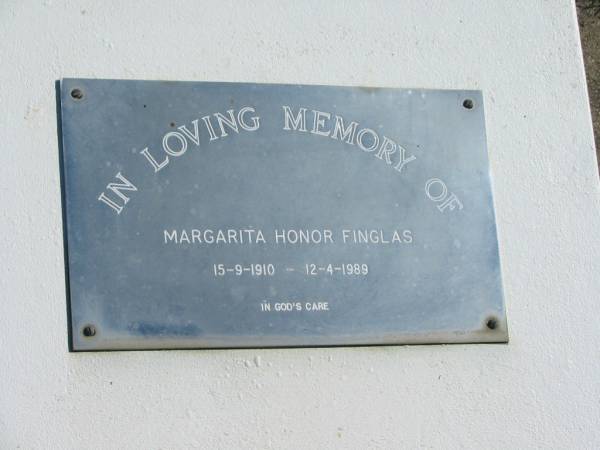 Margarita Honor FINGLAS,  | 15-9-1910 - 12-4-1989;  | Pimpama Island cemetery, Gold Coast  | 