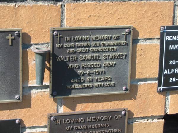 Walter Samuel STARKEY,  | father grandfather great-grandfather,  | died 19-2-1971 aged 81 years;  | Pimpama Island cemetery, Gold Coast  | 