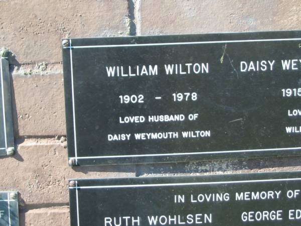 William WILTON,  | 1902 - 1978,  | husband of Daisy Weymouth WILTON;  | Daisy Weymouth WILTON,  | 191 - 1999,  | wife of William WILTON;  | Pimpama Island cemetery, Gold Coast  | 