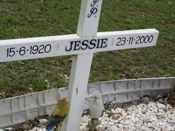 Jessie,  | 15-6-1920 - 23-11-2000;  | Pimpama Uniting cemetery, Gold Coast  | 
