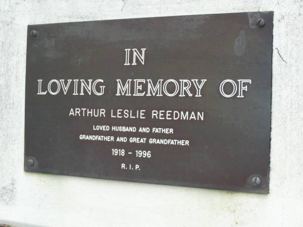 Arthur Leslie REEDMAN,  | husband father grandfather great-grandfather,  | 1918 - 1996;  | Pimpama Uniting cemetery, Gold Coast  | 