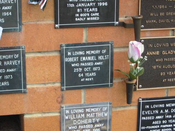 Robert Emanuel HOLST,  | died 25 Oct 1973 aged 64 years;  | Pimpama Uniting cemetery, Gold Coast  | 