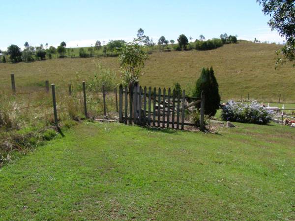 Pine Mountain St Peter's Anglican cemetery, Ipswich  | 