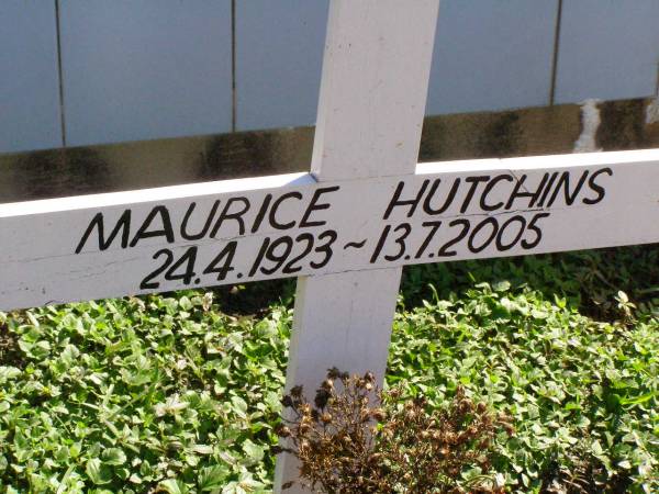 Maurice HUTCHINS,  | 24-4-1923 - 13-7-2005;  | Dorothy Jean HUTCHINS,  | 21-6-1925 - 25-9-2005;  | Pine Mountain St Peter's Anglican cemetery, Ipswich  | 