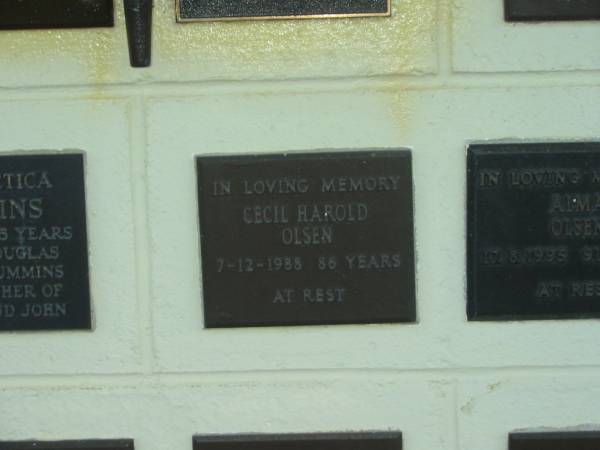 Cecil Harold OLSEN,  | died 7-12-1988 aged 86 years;  | Polson Cemetery, Hervey Bay  | 