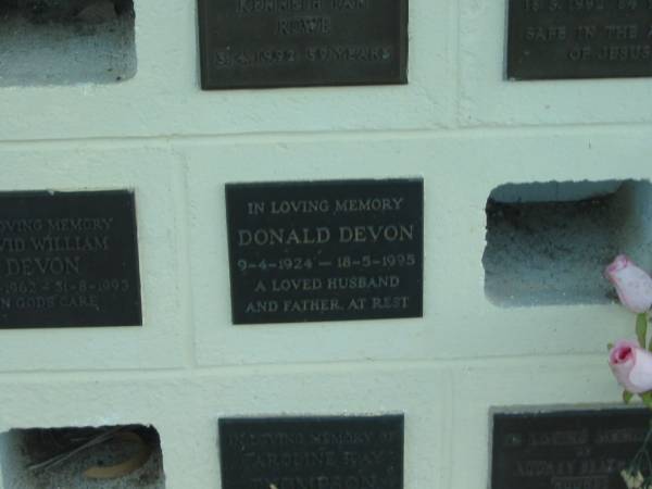 Donald DEVON,  | 9-4-1924 - 18-5-1995,  | husband father;  | Polson Cemetery, Hervey Bay  | 