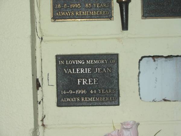 Valerie Jean FREE,  | died 14-9-1996 aged 44 years;  | Polson Cemetery, Hervey Bay  | 