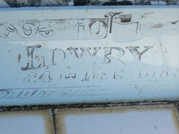 Kenneth James LOWRY,  | born 24 Dec 1945,  | accidentally killed 24 Dec 1964?;  | Polson Cemetery, Hervey Bay  | 