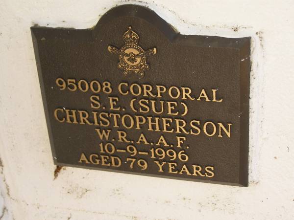S.E. (Sue) CHRISTOPHERSON,  | died 10-9-19996 aged 79 years;  | Polson Cemetery, Hervey Bay  | 