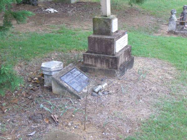 Ropeley Immanuel Lutheran cemetery, Gatton Shire  | 