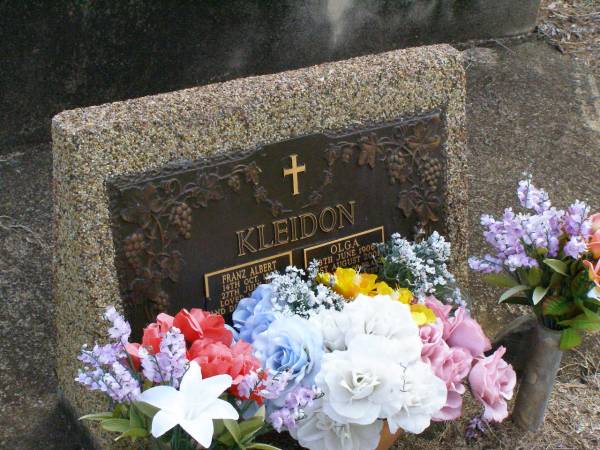 Franz Albert KLEIDON, husband father,  | 14 Oct 1897 - 27 July 1988;  | Olga KLEIDON, wife of Franz, mother,  | 18 June 1906 - 21 Aug 2001;  | Ropeley Immanuel Lutheran cemetery, Gatton Shire  | 