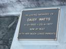 
Daisy WATTS,
4-9-1892 - 23-4-1977,
with parents;
Bald Hills (Sandgate) cemetery, Brisbane
