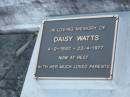 Daisy WATTS, 4-9-1892 - 23-4-1977, with parents; Bald Hills (Sandgate) cemetery, Brisbane 