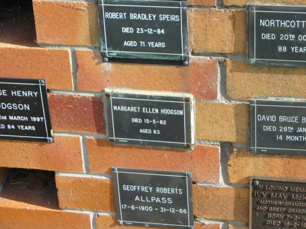 Margaret Ellen HODGSON  | 15-5-82  | aged 83  |   | Sherwood (Anglican) Cemetery, Brisbane  | 