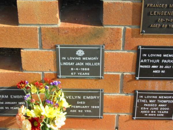 Lindsay Jack HOLLIER  | 8-4-1988  | 67 yrs  |   | Sherwood (Anglican) Cemetery, Brisbane  | 