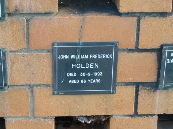 John William Frederick HOLDEN  | 30-9-1993  | 86 yrs  |   | Sherwood (Anglican) Cemetery, Brisbane  | 