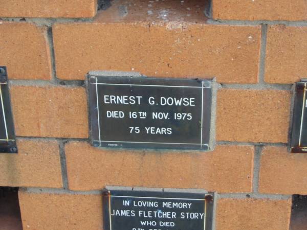Ernest G DOWSE  | 16 Nov 1975  | 75 yrs  |   | Sherwood (Anglican) Cemetery, Brisbane  | 