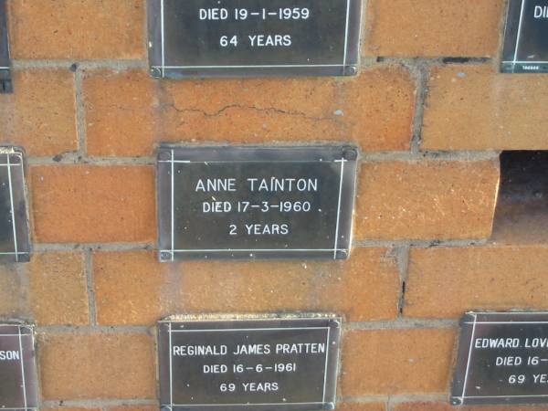 Anne TAINTON  | 17-3-1960  | 2 yrs  |   | Sherwood (Anglican) Cemetery, Brisbane  | 