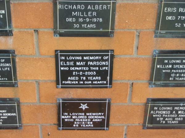 Elsie May PARSONS  | 21-2-2003  | 78 yrs  |   | Sherwood (Anglican) Cemetery, Brisbane  | 